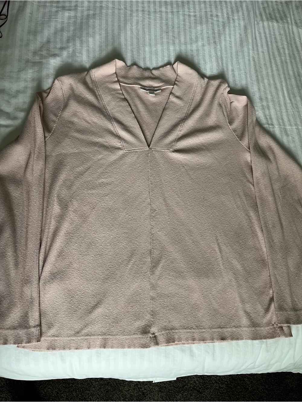 Prologue Blush V-Neck Lightweight Knit Sweater